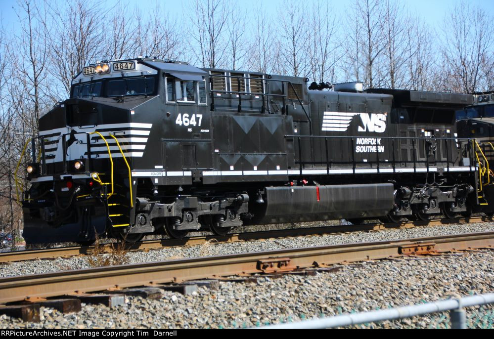 NS 4647 on lite power H79